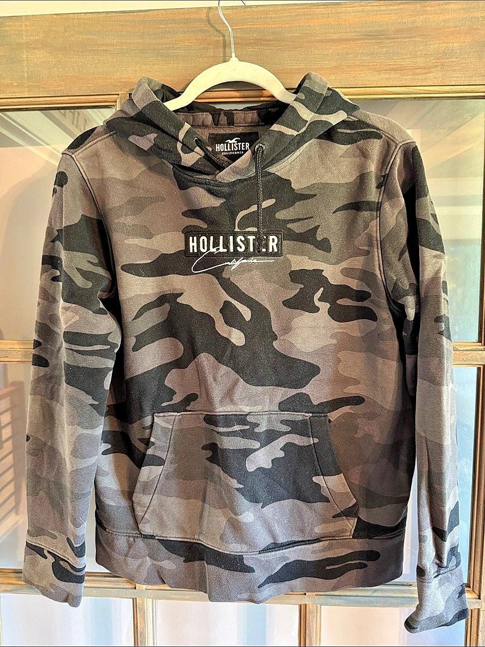 Hollister Box Logo Camo Pullover Hoodie Green & Brown XS